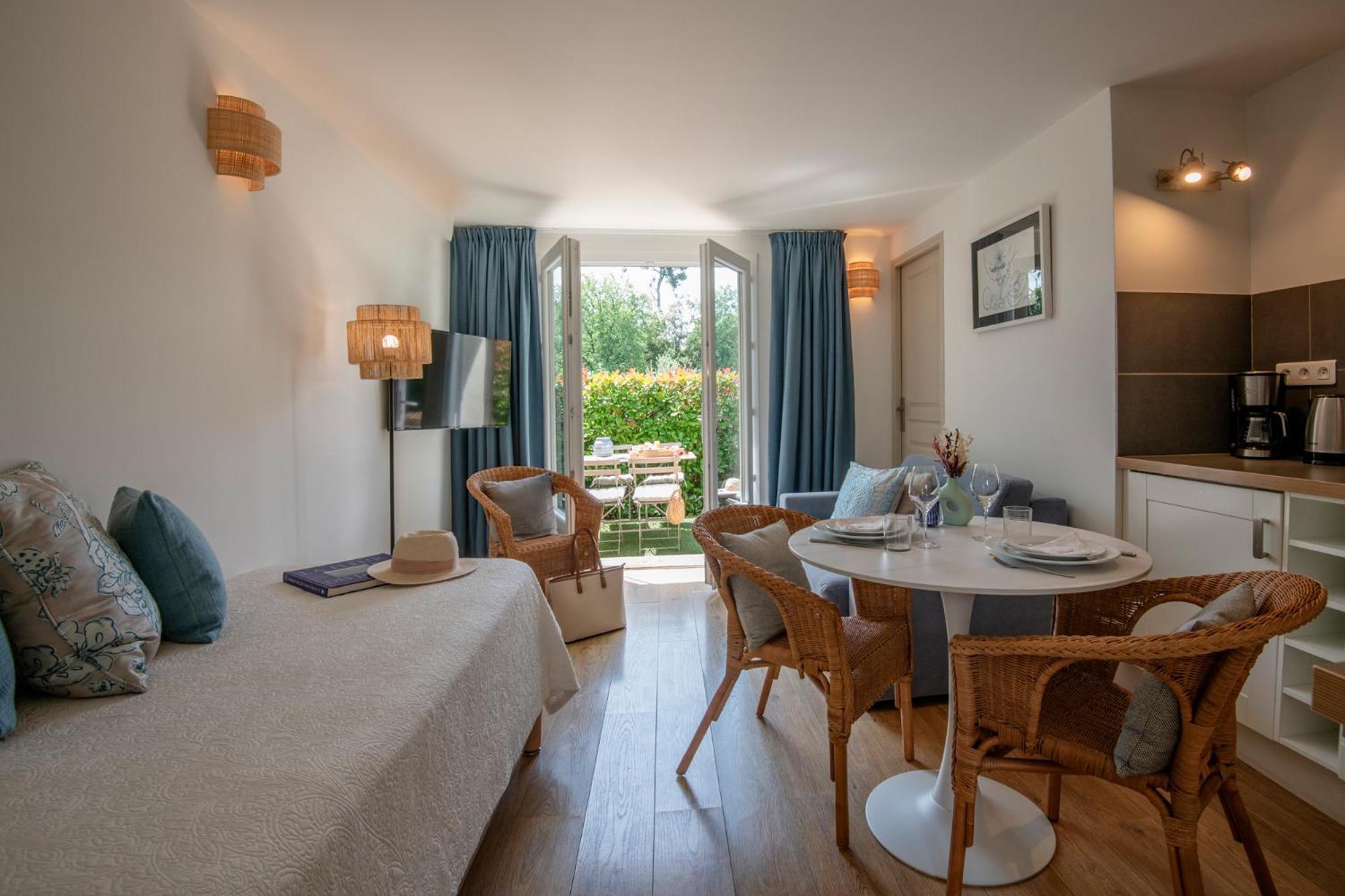 Hotel Les Messugues Saint-Paul-de-Vence Exteriér fotografie